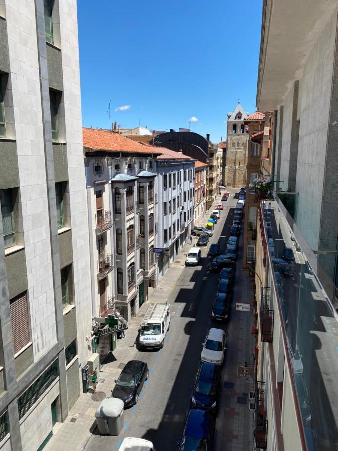 Maison San Isidoro - Garaje Y Wifi Gratuito León Esterno foto