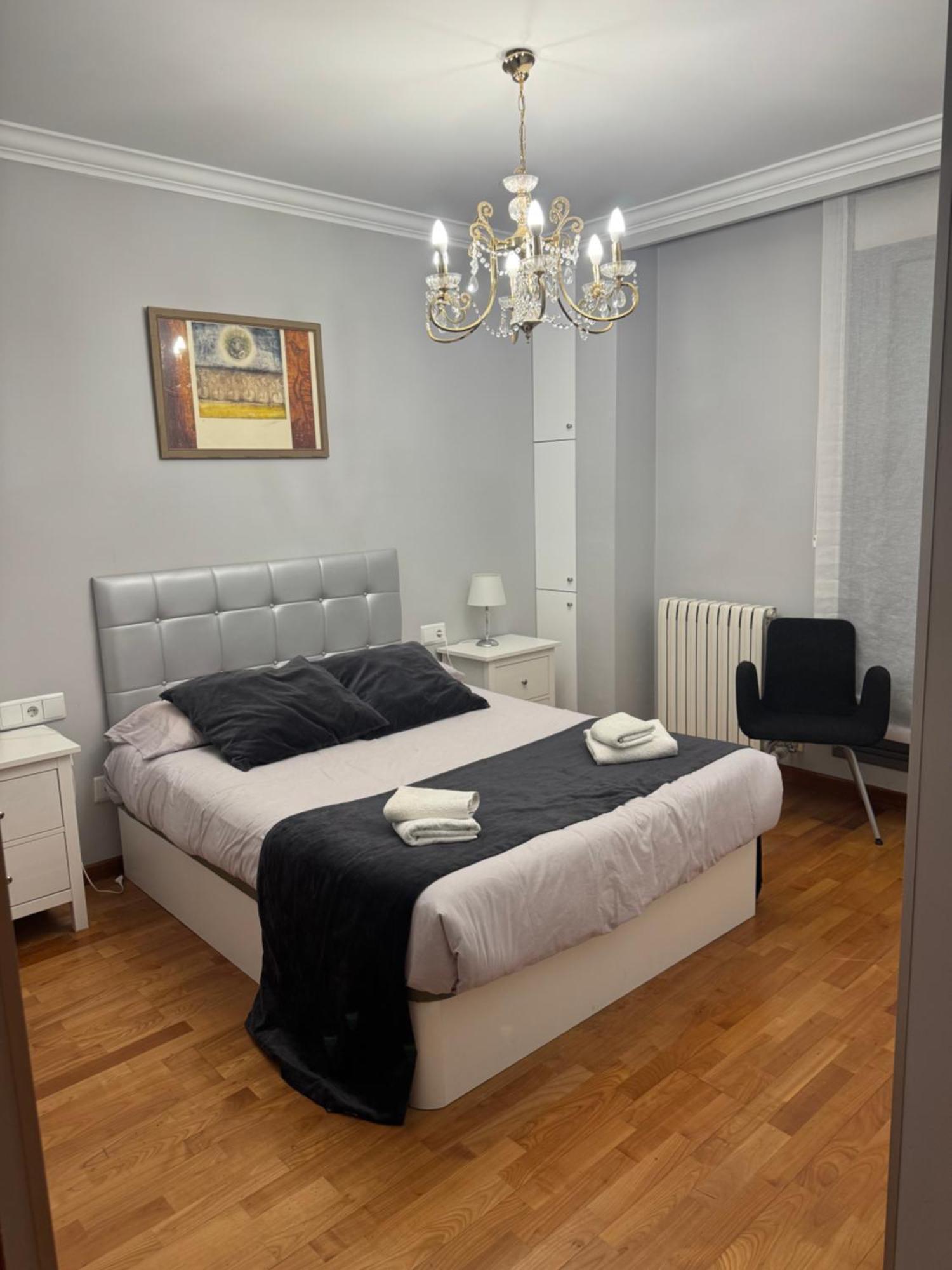 Maison San Isidoro - Garaje Y Wifi Gratuito León Esterno foto